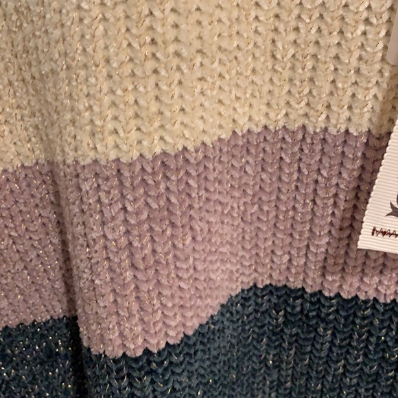 Willow& Clay stripe sweater. #33 - Picture 6 of 9